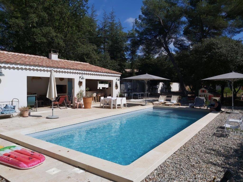 マザン Gite Dans Les Pins Avec Piscineヴィラ エクステリア 写真